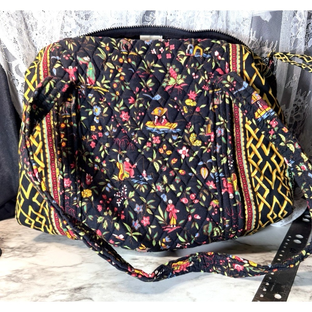 Vera Bradley Asian Ming Med-Large Duffle Bag (A2962)